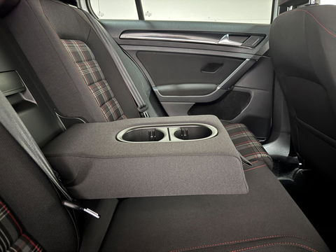 Volkswagen Golf 2.0 TSI GTI Performance DSG Navi Cruise PDC Stoelver.