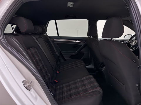 Volkswagen Golf 2.0 TSI GTI Performance DSG Navi Cruise PDC Stoelver.