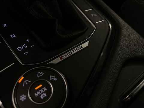 Volkswagen Tiguan 1.4 TSI 4Motion Highline Business R | Origineel Nederlands | Apple Carplay | Android Auto | Panorama dak | elektrische Trekhaak |