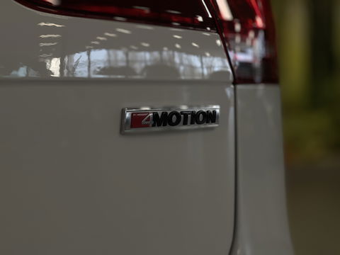 Volkswagen Tiguan 1.4 TSI 4Motion Highline Business R | Origineel Nederlands | Apple Carplay | Android Auto | Panorama dak | elektrische Trekhaak |