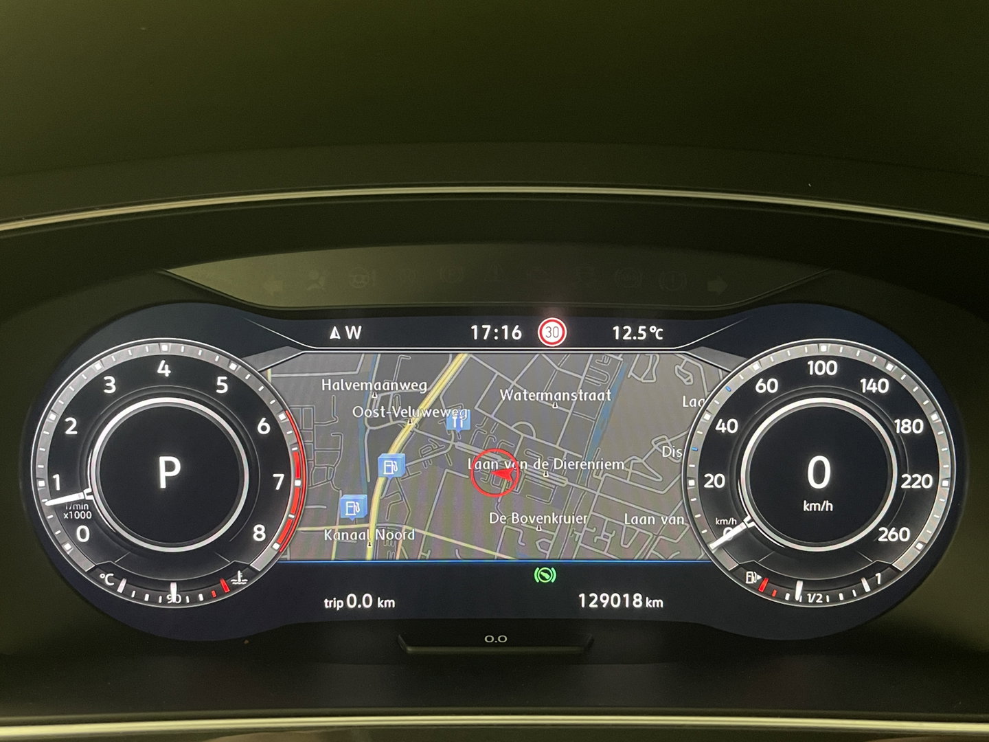 Volkswagen Tiguan 1.4 TSI 4Motion Highline Business R | Origineel Nederlands | Apple Carplay | Android Auto | Panorama dak | elektrische Trekhaak |