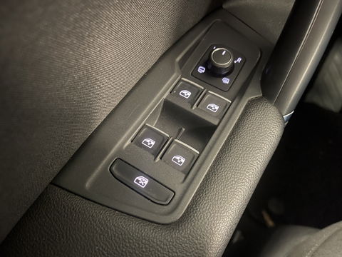 Volkswagen Tiguan 1.4 TSI 4Motion Highline Business R | Origineel Nederlands | Apple Carplay | Android Auto | Panorama dak | elektrische Trekhaak |