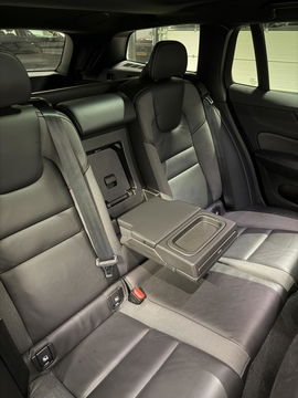 Volvo V60 2.0 B4 197PK R-Design Pano Camera H&K Leer Carplay