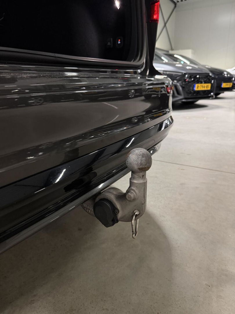 Volvo V60 2.0 T6 Plug-in hybrid AWD Ultimate Bright Pano H&K