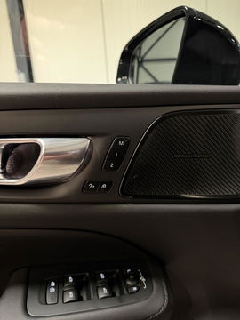 Volvo V60 2.0 T6 Plug-in hybrid AWD Ultimate Bright Pano H&K