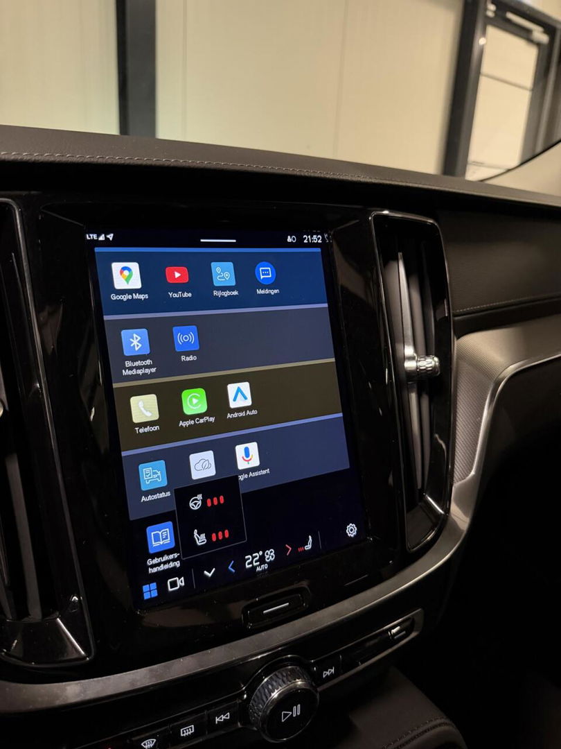 Volvo V60 2.0 T6 Plug-in hybrid AWD Ultimate Bright Pano H&K