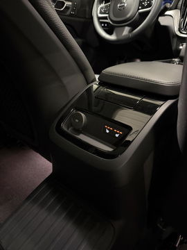 Volvo V60 2.0 T6 Plug-in hybrid AWD Ultimate Bright Pano H&K