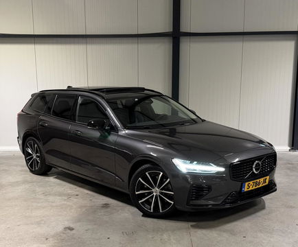 Volvo V60 2.0 T6 Plug-in hybrid AWD Ultimate Bright Pano H&K