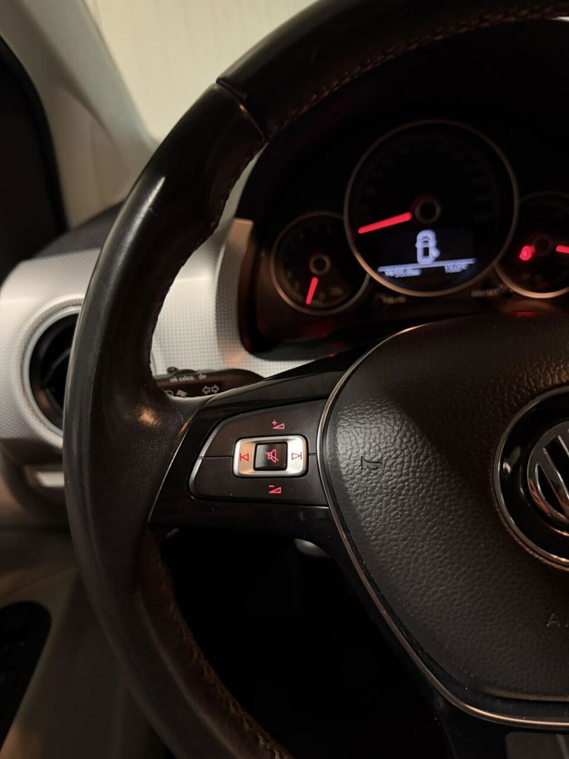 Volkswagen up! 1.0 BMT high up! Clima Cruise Stoelverwarming