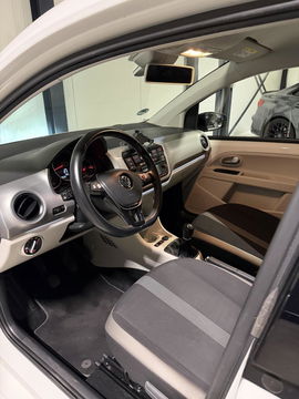 Volkswagen up! 1.0 BMT high up! Clima Cruise Stoelverwarming