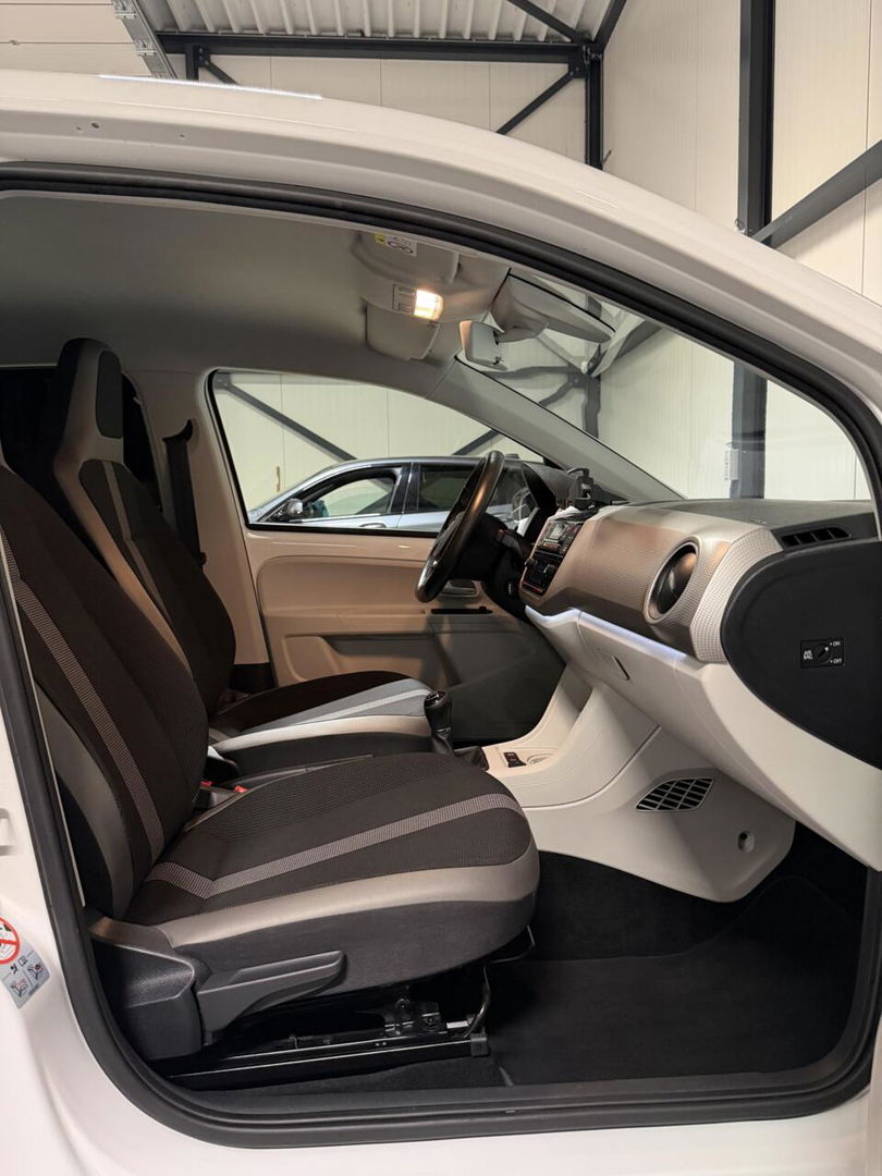 Volkswagen up! 1.0 BMT high up! Clima Cruise Stoelverwarming
