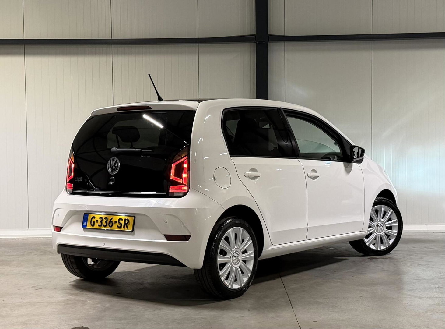 Volkswagen up! 1.0 BMT high up! Clima Cruise Stoelverwarming