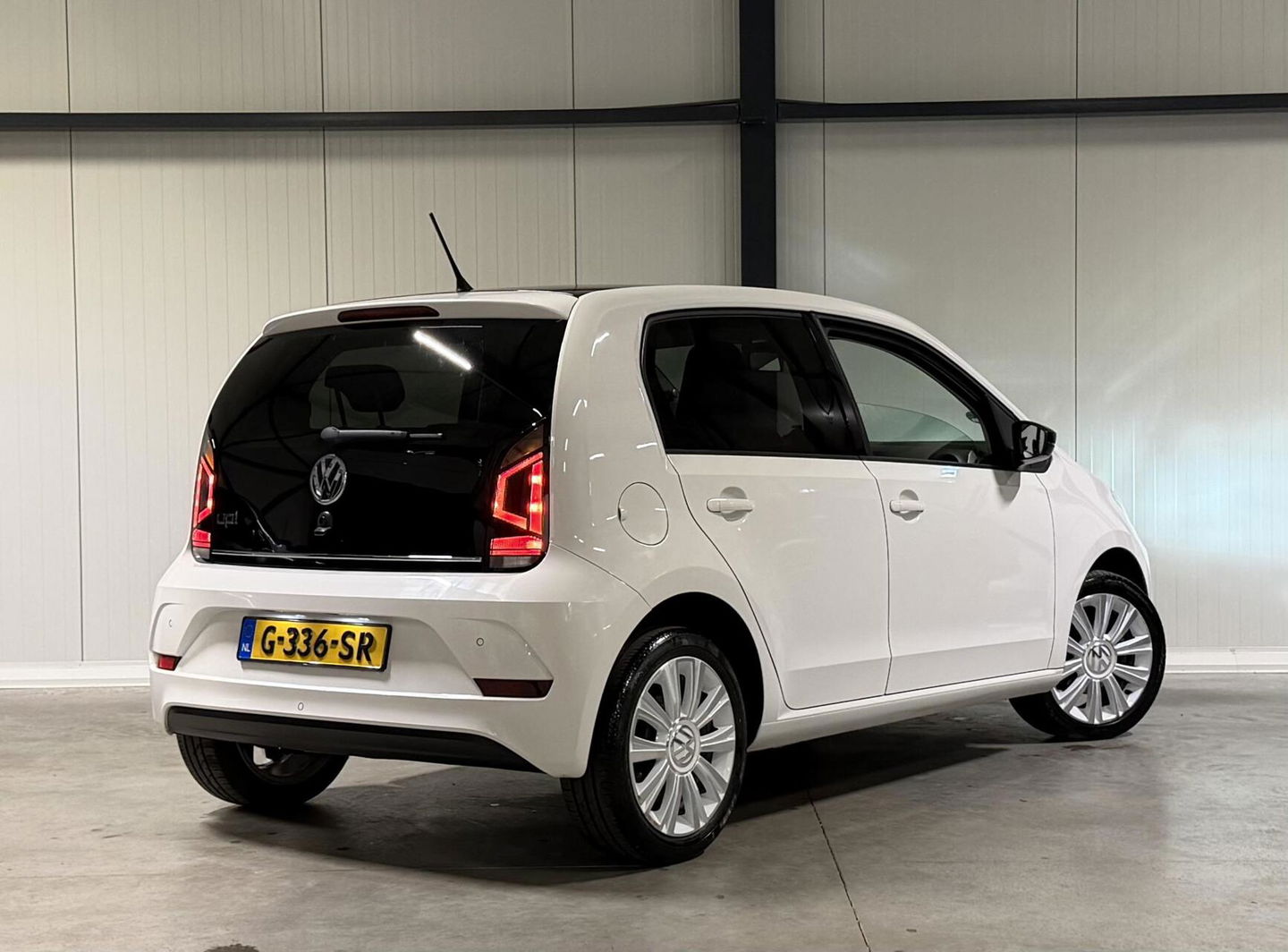 Volkswagen up! 1.0 BMT high up! Clima Cruise Stoelverwarming