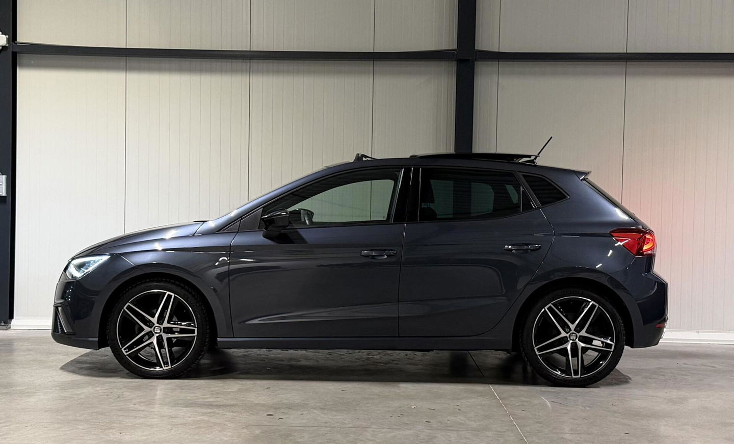 SEAT Ibiza 1.0 TSI FR Pano Sfeer Virtual Camera Beats Audio