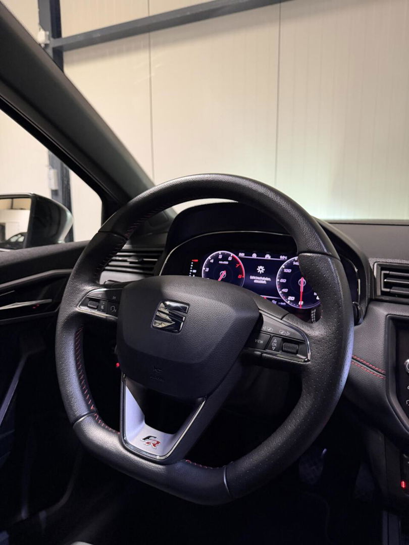 SEAT Ibiza 1.0 TSI FR Pano Sfeer Virtual Camera Beats Audio