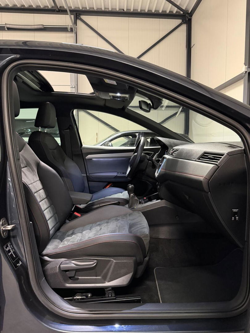 SEAT Ibiza 1.0 TSI FR Pano Sfeer Virtual Camera Beats Audio