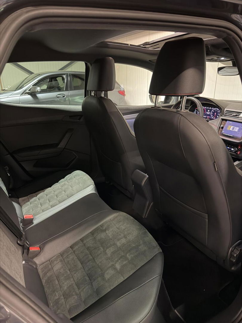 SEAT Ibiza 1.0 TSI FR Pano Sfeer Virtual Camera Beats Audio