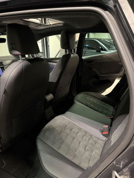 SEAT Ibiza 1.0 TSI FR Pano Sfeer Virtual Camera Beats Audio