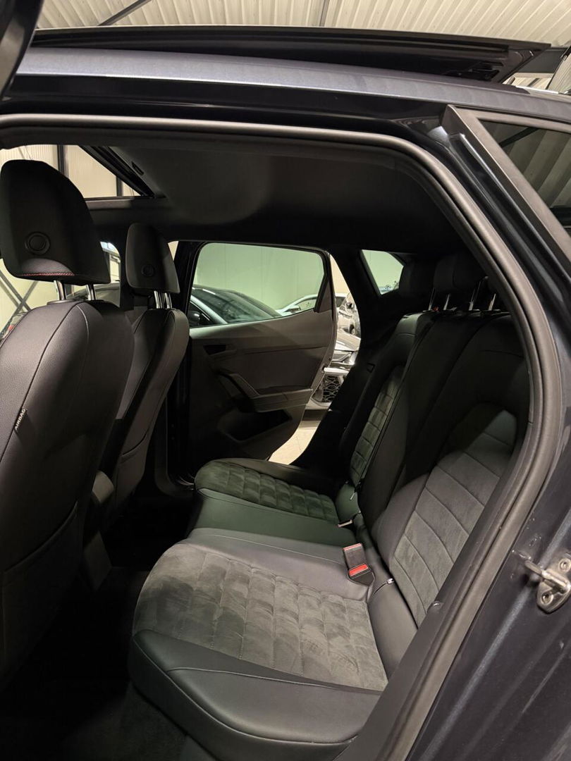 SEAT Ibiza 1.0 TSI FR Pano Sfeer Virtual Camera Beats Audio