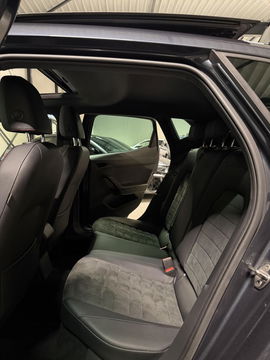 SEAT Ibiza 1.0 TSI FR Pano Sfeer Virtual Camera Beats Audio