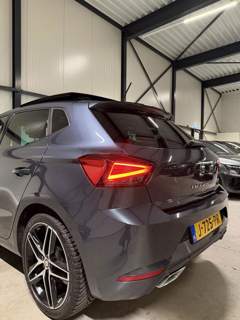 SEAT Ibiza 1.0 TSI FR Pano Sfeer Virtual Camera Beats Audio