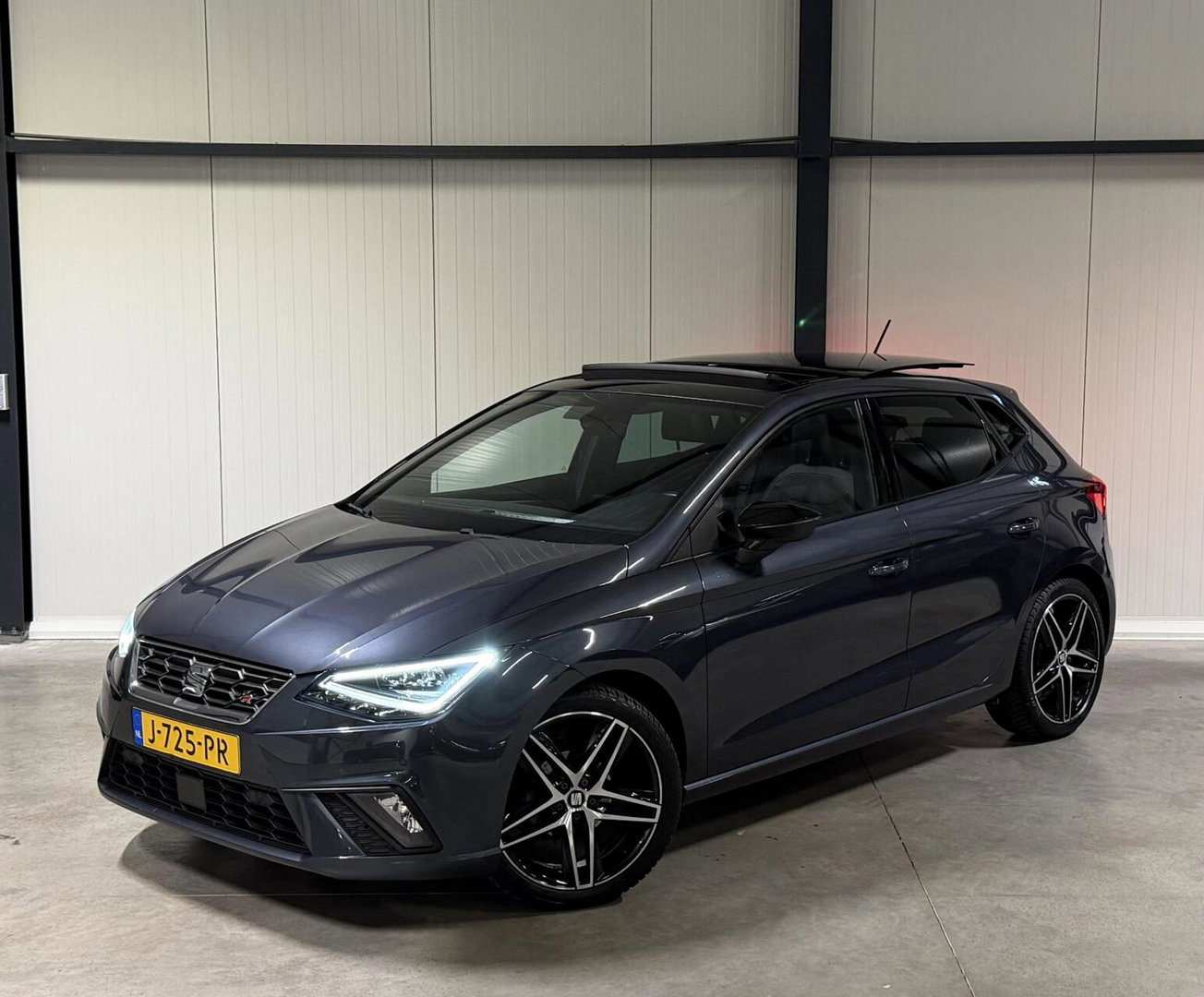 SEAT Ibiza 1.0 TSI FR Pano Sfeer Virtual Camera Beats Audio