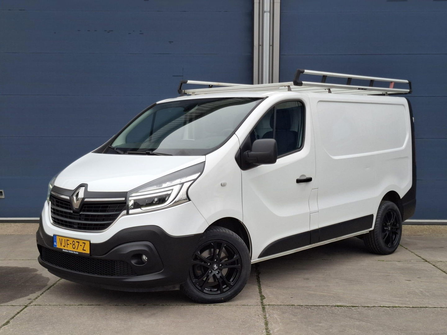 Renault Trafic 2.0 dCi 145 T27 L1H1 Comfort AUTOMAAT / IMPERIAL / NAVI / KASTEN INRICHTING / TREKHAAK