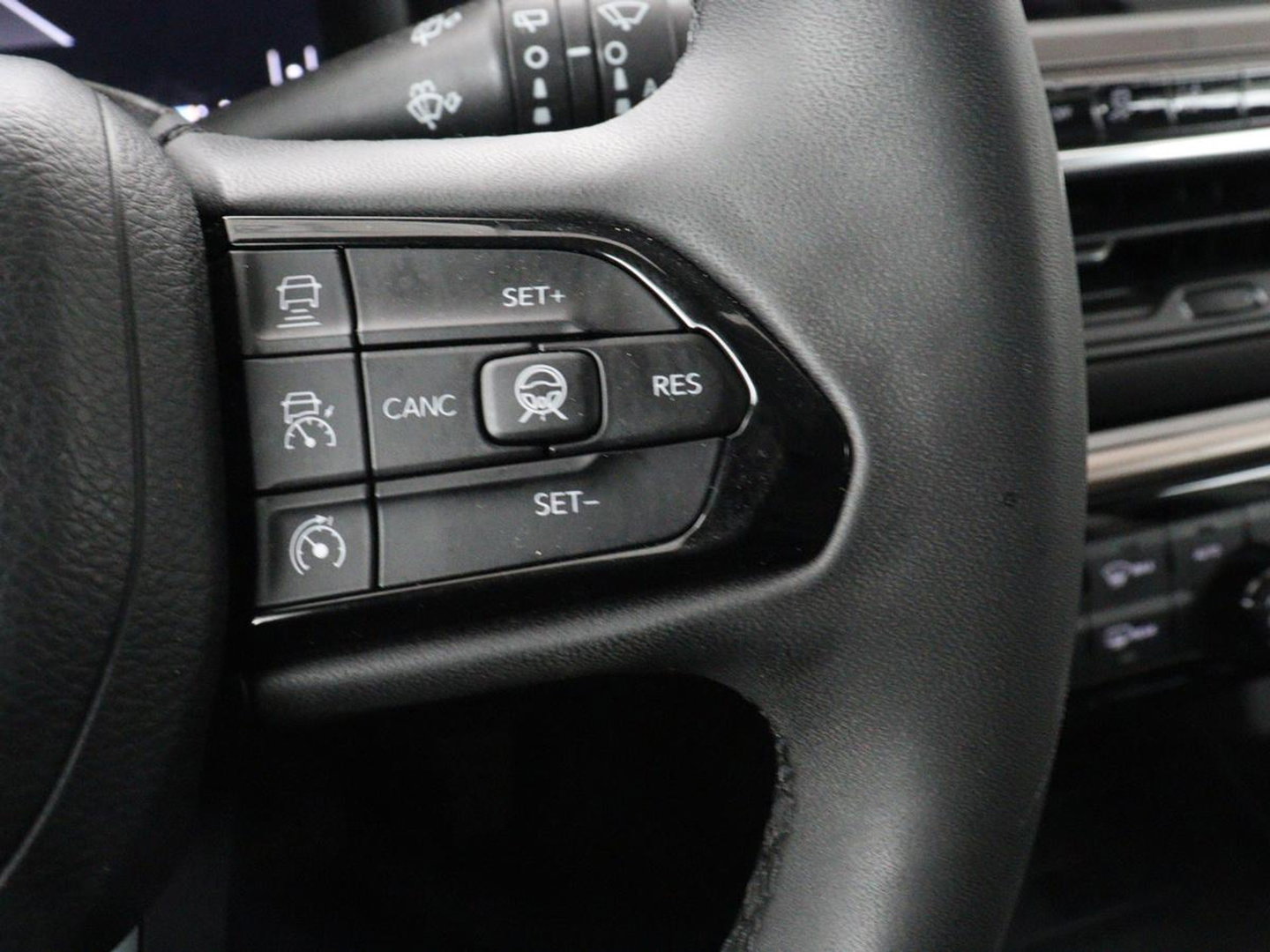 Jeep Compass 1.5T e-Hybrid Limited | 360 Camera | Adaptive cruise | Alpine Sound | Half leder | Carplay | Navigatie | Keyless | Dodehoek detectie | Full LED | Climate control | Bluetooth