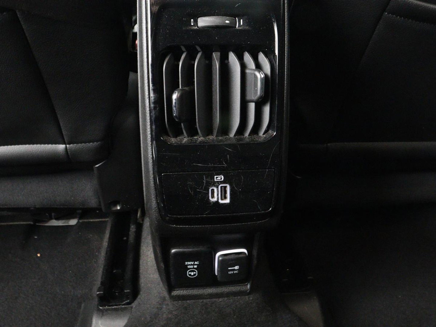 Jeep Compass 1.5T e-Hybrid Limited | 360 Camera | Adaptive cruise | Alpine Sound | Half leder | Carplay | Navigatie | Keyless | Dodehoek detectie | Full LED | Climate control | Bluetooth