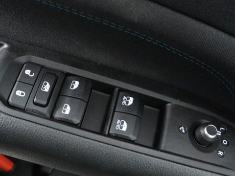 Jeep Compass 1.5T e-Hybrid Limited | 360 Camera | Adaptive cruise | Alpine Sound | Half leder | Carplay | Navigatie | Keyless | Dodehoek detectie | Full LED | Climate control | Bluetooth