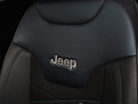 Jeep Compass 1.5T e-Hybrid Limited | 360 Camera | Adaptive cruise | Alpine Sound | Half leder | Carplay | Navigatie | Keyless | Dodehoek detectie | Full LED | Climate control | Bluetooth