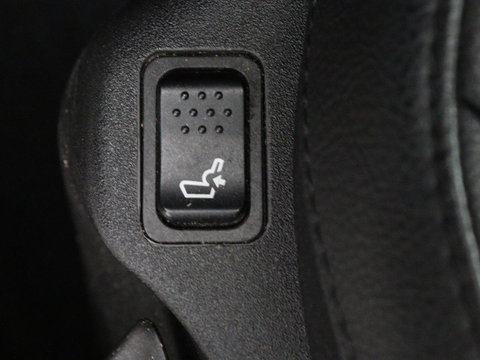 Jeep Compass 1.5T e-Hybrid Limited | 360 Camera | Adaptive cruise | Alpine Sound | Half leder | Carplay | Navigatie | Keyless | Dodehoek detectie | Full LED | Climate control | Bluetooth