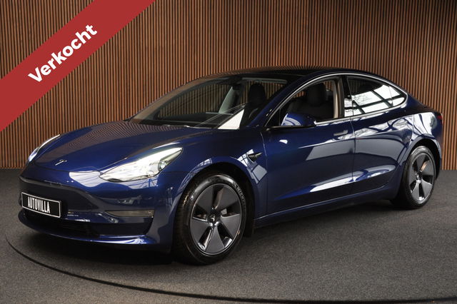 Tesla Model 3 - Long Range AWD 78 kWh Autopilot ACC Stuurverw. PDC Leer Navi Panoramadak 360° Elektr. achterklep Stoelverwarming voor & achter Climate voor & achter LM velgen BTW auto! Nieuw!
