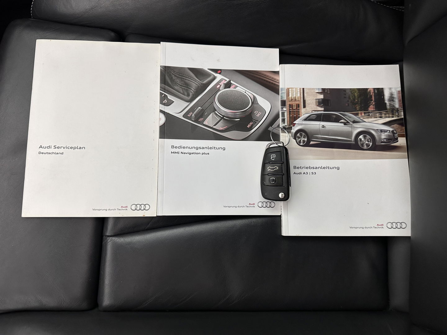 Audi S3 Sportback 2.0 TFSI Quattro Pro Line Plus Aut. *PANO | LEATHER | HEATED-SPORTSEATS | ADAPTIVE-CRUISE | FULL-LED | KEYLESS | CAMERA | NAVI-FULLMAP | PRIVACYGLASS | SHIFTPADDLES | ECC | PDC | 18''ALU*