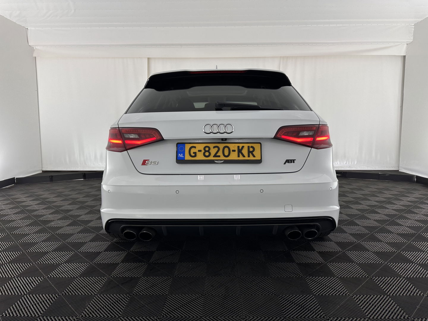 Audi S3 Sportback 2.0 TFSI Quattro Pro Line Plus Aut. *PANO | LEATHER | HEATED-SPORTSEATS | ADAPTIVE-CRUISE | FULL-LED | KEYLESS | CAMERA | NAVI-FULLMAP | PRIVACYGLASS | SHIFTPADDLES | ECC | PDC | 18''ALU*