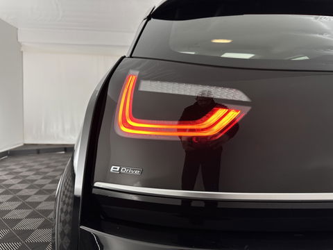 BMW i3 S 120Ah 42 kWh [ 3-Fase-11kW ] *ACCUCEL-DEFECT / RANGE 151KM* *HEAT-PUMP | PANO | ADAPTIVE-CRUISE | LEATHER-FABRIC | FULL-LED | HARMAN/KARDON | HEATED-COMFORTSEATS | NAVI-FULLMAP | DAB+ | ECC | PDC | 18''ALU*