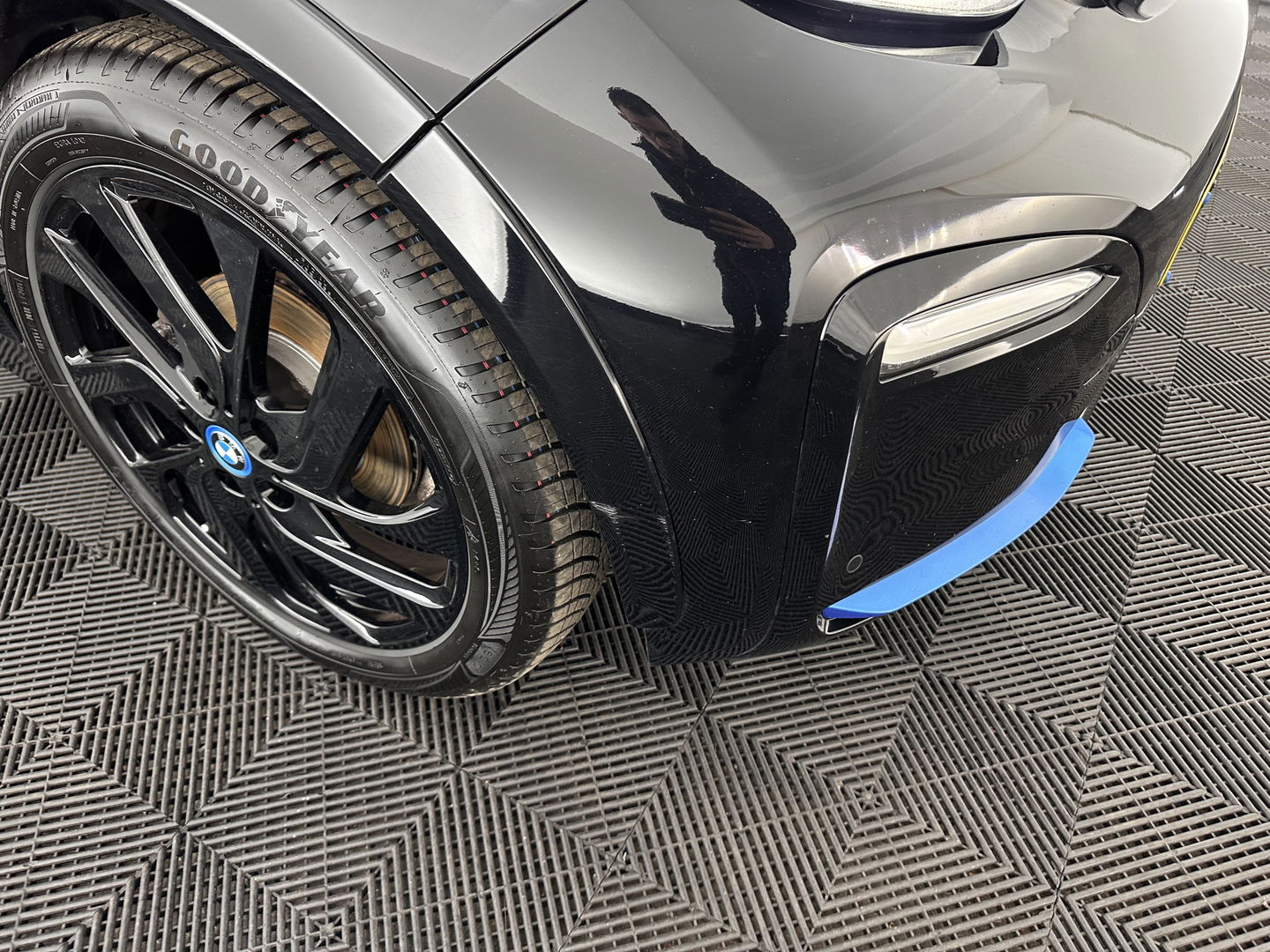 BMW i3 S 120Ah 42 kWh [ 3-Fase-11kW ] *ACCUCEL-DEFECT / RANGE 151KM* *HEAT-PUMP | PANO | ADAPTIVE-CRUISE | LEATHER-FABRIC | FULL-LED | HARMAN/KARDON | HEATED-COMFORTSEATS | NAVI-FULLMAP | DAB+ | ECC | PDC | 18''ALU*