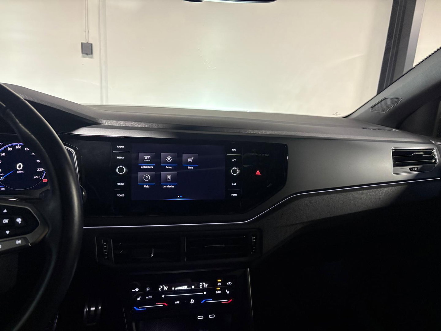 Volkswagen Taigo 1.5 TSI R-Line PANO KEYLESS CAM