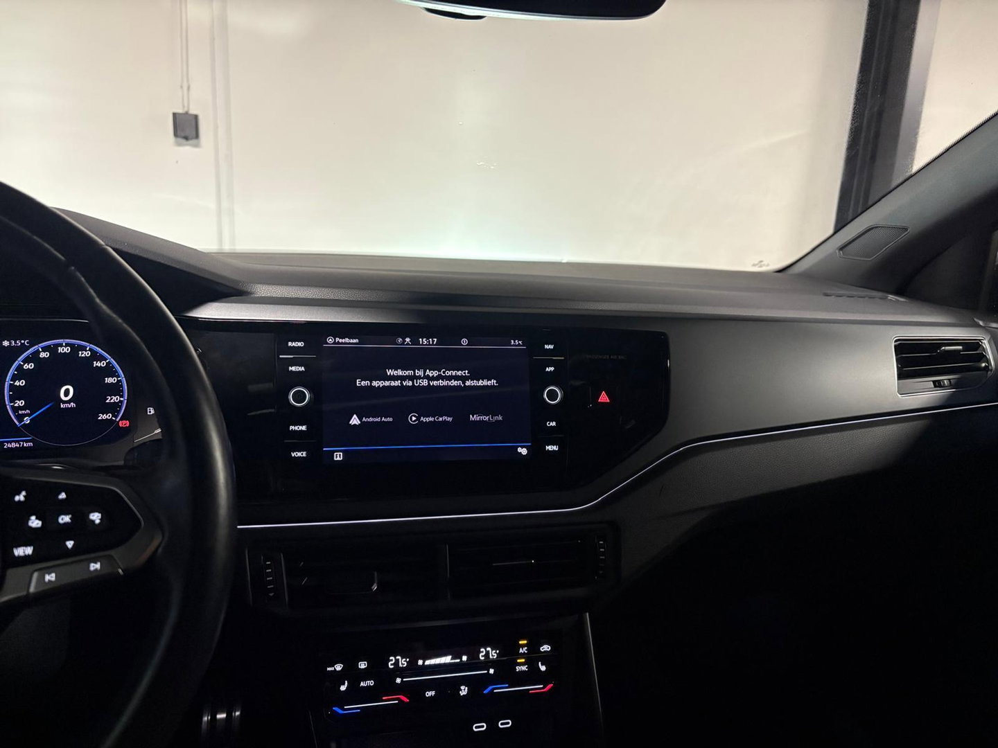 Volkswagen Taigo 1.5 TSI R-Line PANO KEYLESS CAM