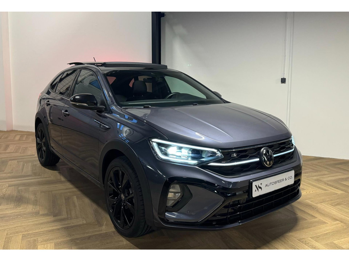 Volkswagen Taigo 1.5 TSI R-Line PANO KEYLESS CAM