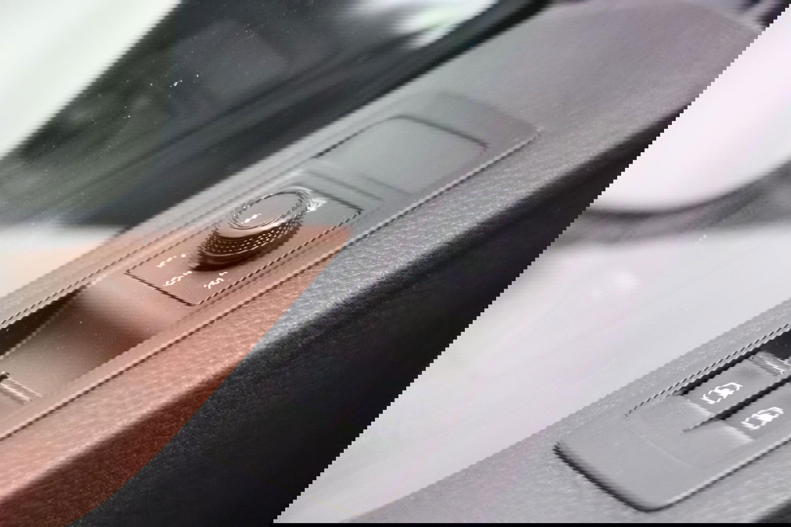 Volkswagen Transporter 2.0 TDI L2H1 LANG DSG AUTOMAAT NAVI Highline