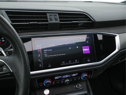 Audi RS Q3 Sportback TFSI quattro *PANO | LEATHER | FULL-LED | ADAPTIVE-CRUISE | BANG&OLUFSEN | TOP-VIEW | HEATED-SPORTSEATS | DIGI-COCKPIT | PRIVACY-GLASS | SHIFT-PADDLES | AMBIENT-LIGHT | ECC | PDC | 21''ALU*