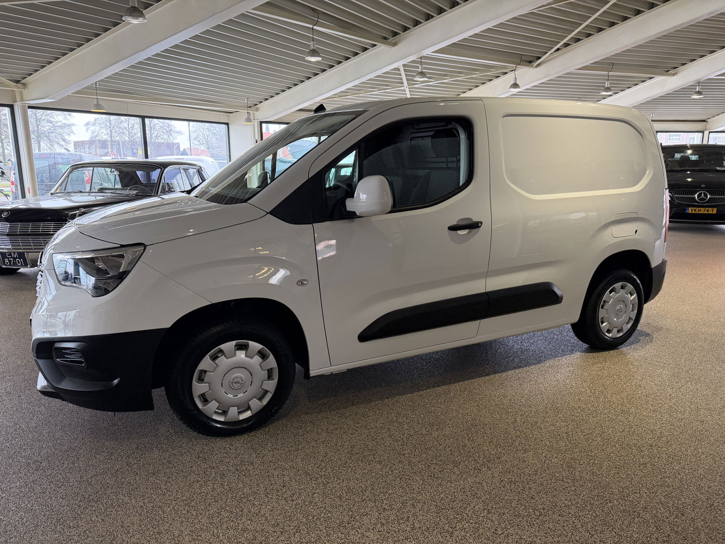 Opel Combo 1.5D L1H1 Edition / vaste prijs rijklaar € 10.950 ex btw / lease vanaf € 185 / euro 6 / bpm vrij / airco / cruise control / schuifdeur / comfort stoelen !