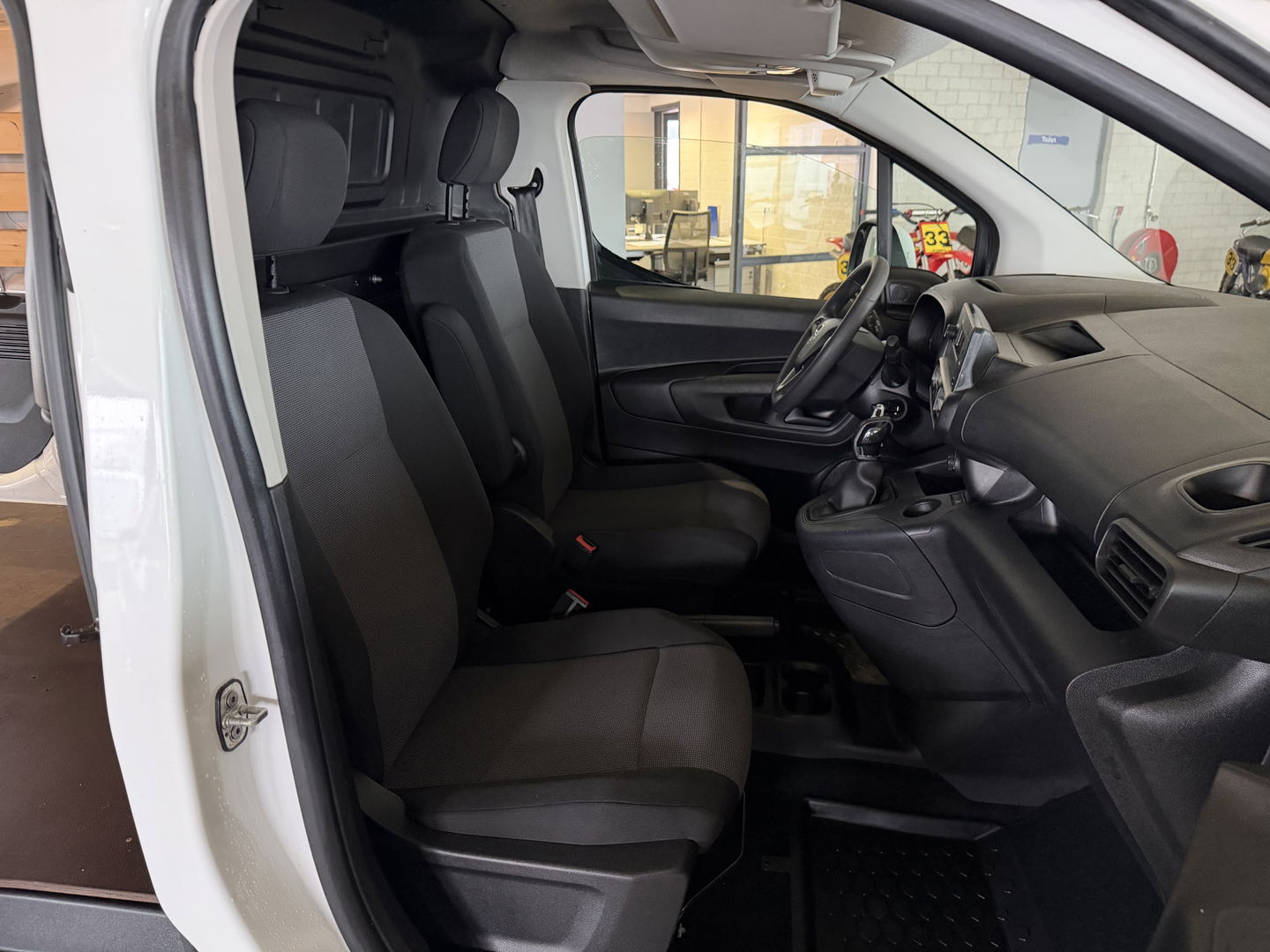 Opel Combo 1.5D L1H1 Edition / vaste prijs rijklaar € 10.950 ex btw / lease vanaf € 185 / euro 6 / bpm vrij / airco / cruise control / schuifdeur / comfort stoelen !