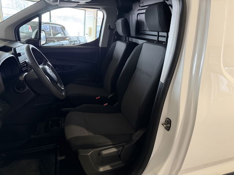 Opel Combo 1.5D L1H1 Edition / vaste prijs rijklaar € 10.950 ex btw / lease vanaf € 185 / euro 6 / bpm vrij / airco / cruise control / schuifdeur / comfort stoelen !