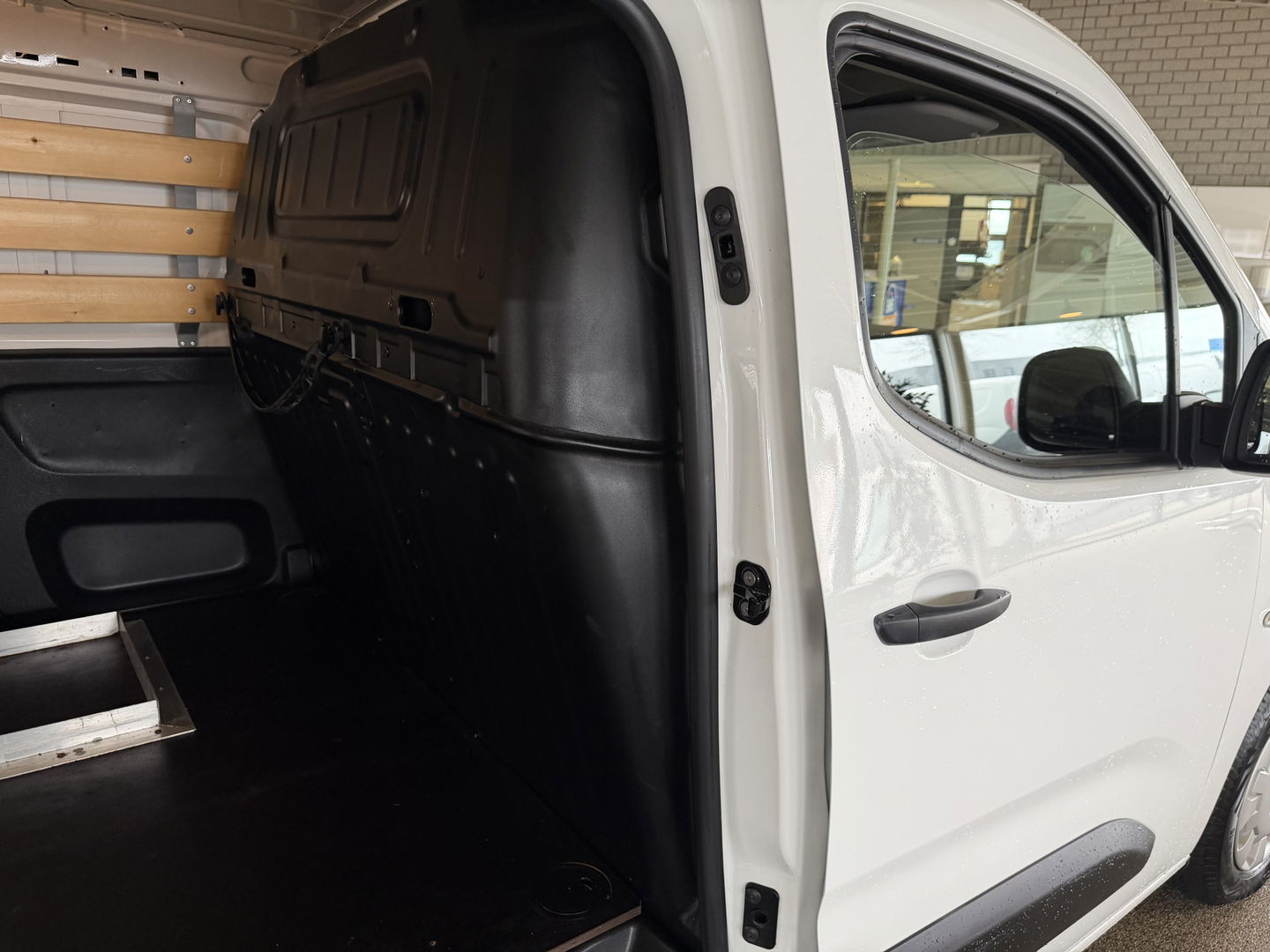 Opel Combo 1.5D L1H1 Edition / vaste prijs rijklaar € 10.950 ex btw / lease vanaf € 185 / euro 6 / bpm vrij / airco / cruise control / schuifdeur / comfort stoelen !