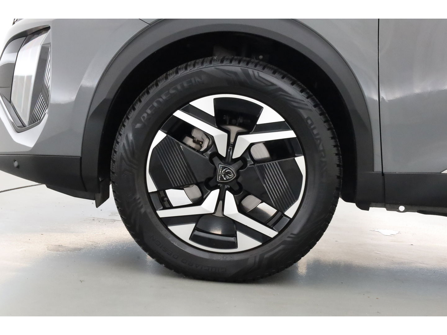 Peugeot 2008 1.2 PureTech 130 GT | Navi | Camera | Apple CarPlay | Afn. Trekhaak | All Seasons | Clima