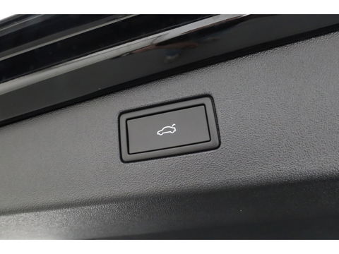 Volkswagen Tiguan 1.5 eHybrid R-Line Black Style 272pk | Pano | HUD | 360cam | Massage | Elek. Trekhaak | 20'' | Adapt. Cruise | Keyless |