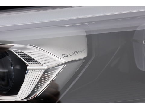 Volkswagen Tiguan 1.5 eHybrid R-Line Black Style 272pk | Pano | HUD | 360cam | Massage | Elek. Trekhaak | 20'' | Adapt. Cruise | Keyless |