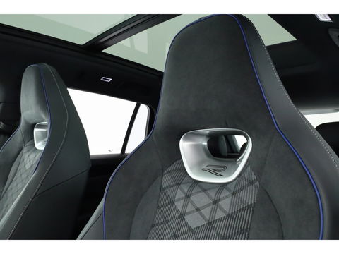 Volkswagen Tiguan 1.5 eHybrid R-Line Black Style 272pk | Pano | HUD | 360cam | Massage | Elek. Trekhaak | 20'' | Adapt. Cruise | Keyless |